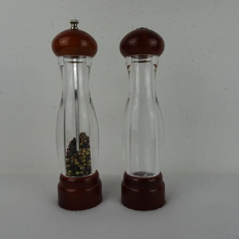 Vintage Clear Acrylic & Wood Pepper Mill And Salt Shaker Set 10